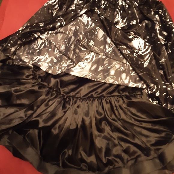 Venus Gown - Picture 3 of 8